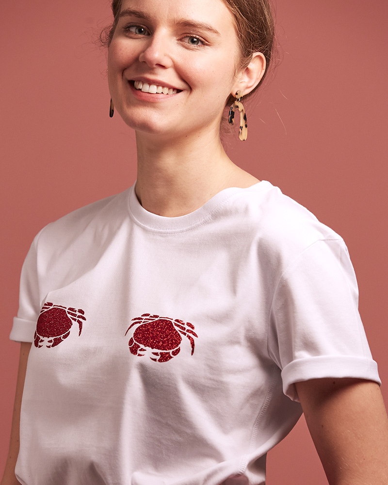 tshirt blanc en coton bio avec motif crabes